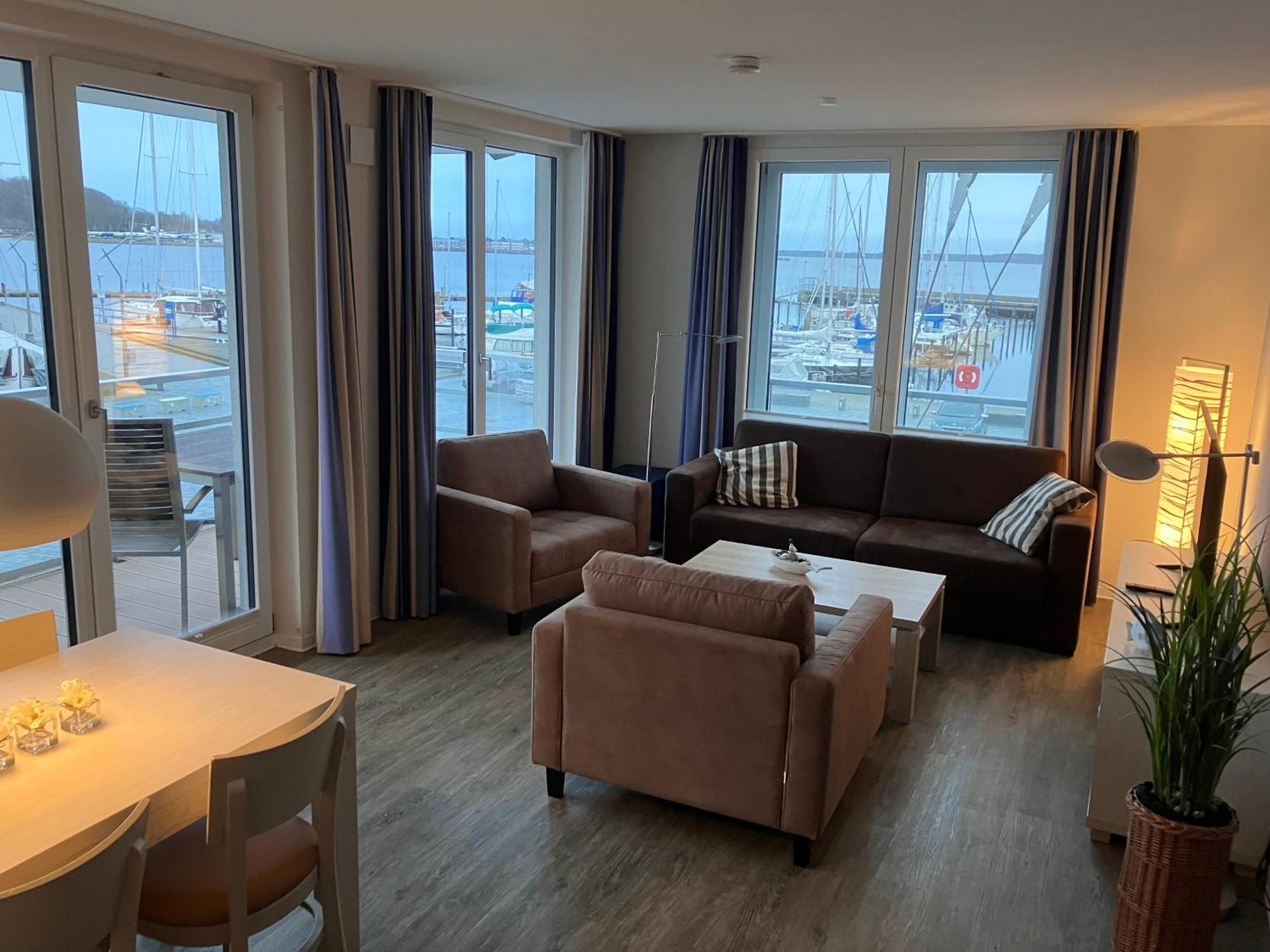 Apartment 10 - "Borbyblick" - Blickrichtung Hafen Und Offene See Eckernforde Bagian luar foto